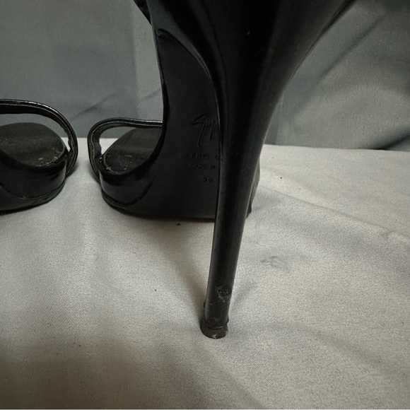 Giuseppe Zanotti Slingback Heel 36 - Picture 7 of 8